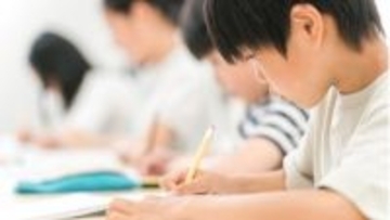 『合格おめでとう 次は東大！』有名中学の合格者が殺到する“謎のエリート専用進学塾”の正体…親の電話かけが早くもスタート