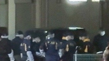 〈西東京・母子4人死亡〉「現場には血だらけのオノと包丁が…」無理心中か、夏は庭先でBBQやプール遊びの仲良し一家…事件直前に母は父と電話、当日に息子一人が学校を欠席