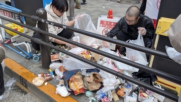 「本気で対策しないと街が廃れていく」いま秋葉原がゴミの海 原因は外国人だけじゃなかった…喫煙所やゴミ箱が消えていく理由