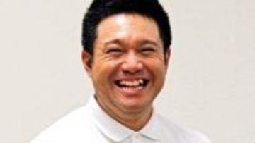 一世風靡したパッション屋良、沖縄で本物の“体操のお兄さん”に！ブレイク時の最高月収や現在の収入、あのギャグの誕生秘話「偶然虫が胸にとまって…」