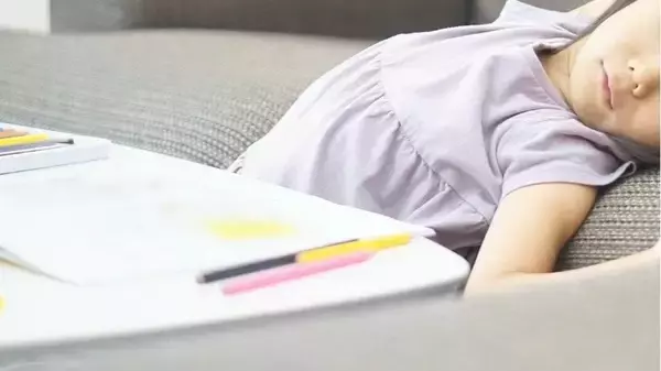 急増するアドガキ・ドパガキとは？　「机に10分も座ってられない」Z世代・α世代が “集中できない”背景にあるドーパミン中毒の危険性