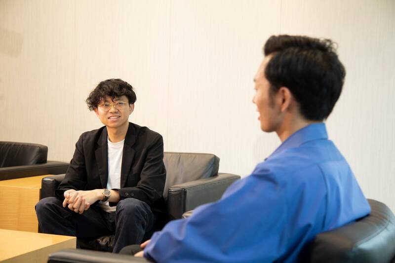 暴言・命令形・ハラスメント…ルール違反のコミュニケーションに人はなぜ惹かれてしまうのか？ 人気Podcast『奇奇怪怪』が提示した「うるせえ」「黙れ」の効用【玉置×水野】