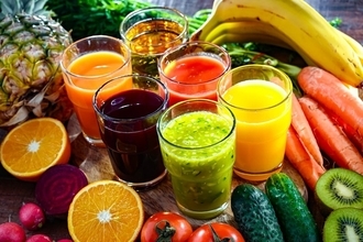 「野菜不足だから野菜ジュース」は単純すぎ？ 「飲めばOK」の思い込みが危うい理由と見落とされがちなある条件