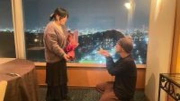 「生きるために死を受け入れる」膵臓がんステージ4の男性が、5年越しの妻へのプロポーズに込めた想いともう一つのサプライズ