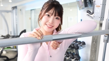「お尻は頑張って鍛えてます！」フォロワー15万人“新・ビーチの妖精”が激変…「理想の体形はガリガリではなく…」