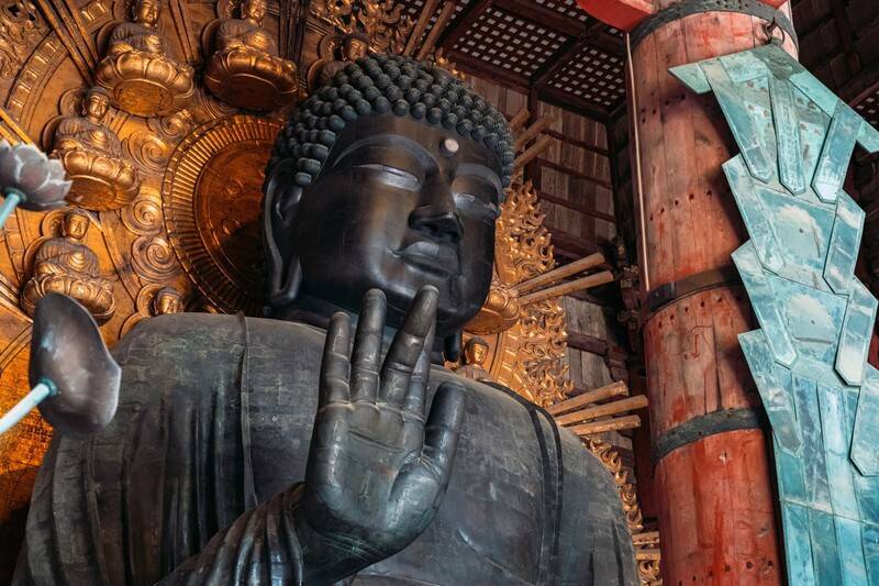 仏像界の大ボス・東大寺の大仏はなぜデカいのか？ 再建につぐ再建、腰回りは鎌倉、顔とボディは江戸時代もの