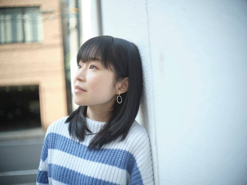声帯手術、養母の命日のラストライブ…「いつかは自分もお母さんみたいに」川嶋あいの音楽の原点はMDウォークマン