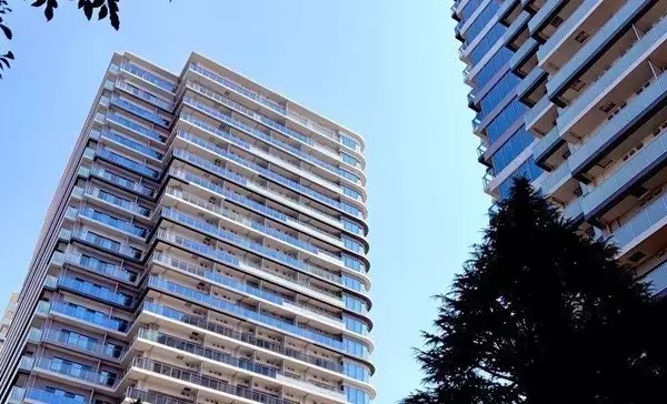 不動産はいずれ暴落するのか？　人口減少・空き家増加・金利上昇…数々の不安要素と「それでも価格上昇は続く」と言える理由