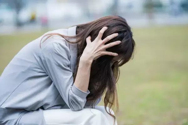 職場がうまくいかないのは「変わってる奴」「使いにくい人」のせい？　個人の能力不足に置き換えられがちな組織の問題の本質