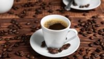 「コーヒーを飲まないと元気が出ないのは、なしでは動けないほど疲れているということ」体のSOSをごまかしかねないカフェインの怖さとは