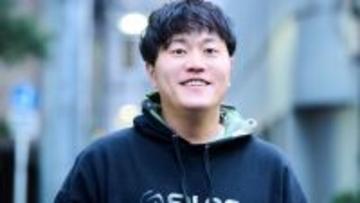 吉本退所から1年、エハラマサヒロの本音「退所はメリット100、デメリット0」舞台は1600万円赤字も収入倍増…フリーになって痛感した吉本の偉大さとは