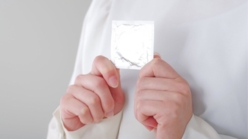 〈ミラノ五輪〉選手村の無料コンドームが3日で枯渇!? 「夜の国際交流」説の真相…「愛の競技場でもフェアプレーを」