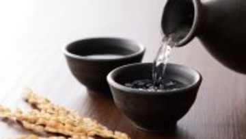 お酒好きなら知っておきたい「老けない」飲み方…抗糖化作用のある3つのお酒と、飲酒後には「禁断」の食事