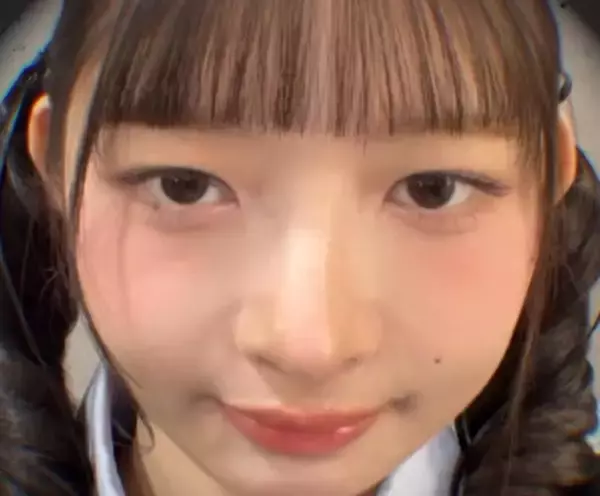 「まん丸で可愛い」IVE・レイ、圧巻ビジュアルでファン魅了