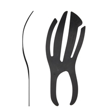 デサント、フォーク型カーボンプレート搭載のトップランナー向けシューズ「DELTAPRO EXP V3」発売