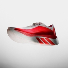 アディダス、新クッション技術搭載のランニングシューズ「HYPERBOOST EDGE」発売