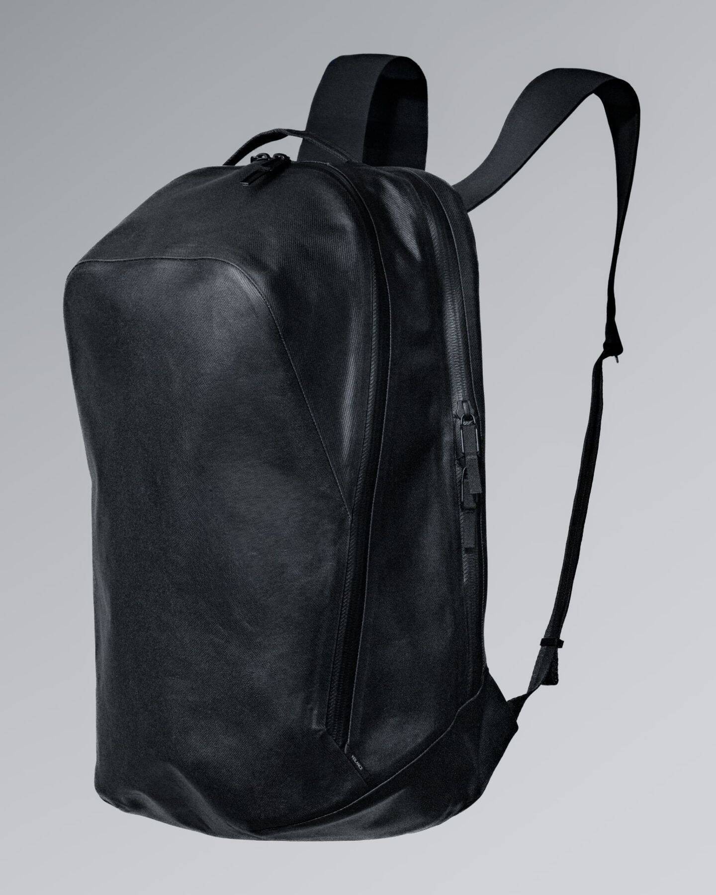 アークテリクス「VEILANCE」、都市生活向け新型バックパック「Anodic Backpack」を発売