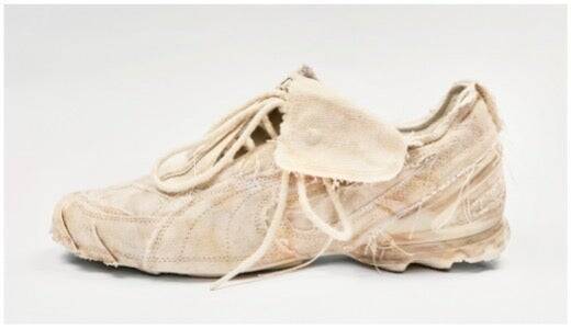 プーマ、韓国ブランド「JiyongKim」との初コラボでフットボールブーツ「V-S1」を再解釈した2モデルを発売