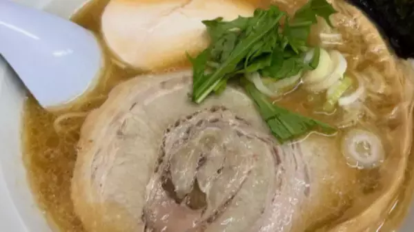 ミキ昴生、絶品“鶏白湯ラーメン”に感動！100円餃子セットに「米の国すぎる！」と叫ぶ理由とは？