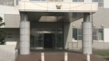 「謝れ土下座しろ」 近所に住む女性に土下座を強要 49歳の男を逮捕 除雪を巡りトラブルか