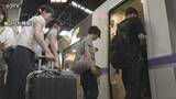 「ＪＲ札幌駅・新函館北斗駅は家族連れなどで混雑　お盆休みの帰省ラッシュ始まる　北海道」の画像1