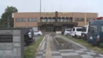 「寒さで体が動かない」日本人男性が登山中に遭難 スノーモービルで救助 北海道長沼町