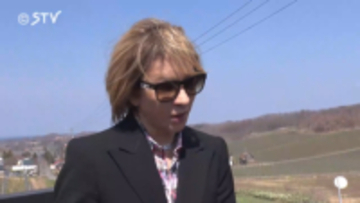 「この地のワインは世界に通用」X JAPANのYOSHIKIさんが余市町のブドウ畑を視察