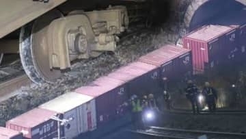 約4メートルにわたりレール頭部が飛散 JR函館線・貨物列車脱線事故で運輸安全委が経過報告