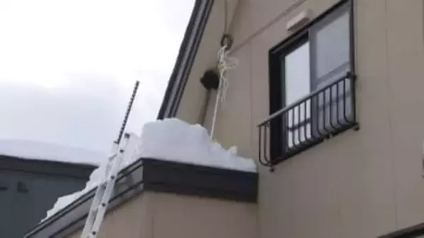 雪下ろし作業中の男性(81)死亡「落雪があり姿が見えない」雪に埋まっている状態で発見　札幌市東区