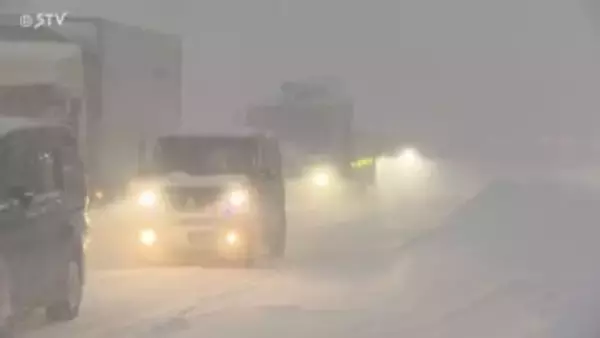 肌がヒリヒリ…凍てつく寒さ　断続的に雪降り続く北広島市　積雪29センチ…凍結路面に注意