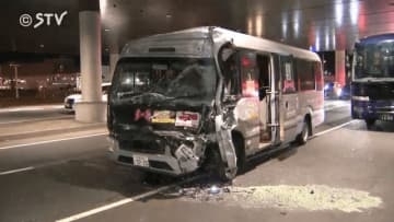 【速報】バス３台の衝突事故　いずれも観光バスか　新千歳空港・国際線バス乗り場近く…複数人けが