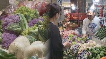 大量仕入れに露店での販売も　生き残りかけた青果店の挑戦　物価高のなか店舗は年々減少　北海道