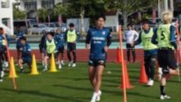 【コンサドーレ】沖縄キャンプ7日目 バンディエラ宮澤裕樹が全体練習に合流し第2クールがスタート