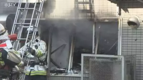 すすきのの人気ラーメン店が出火元か…火事で店舗上の共同住宅の住人が逃げ遅れるもけがなし 札幌市