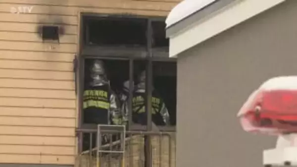 札幌の木造アパートで火事 　２階の１室全焼し高齢男性2人病院搬送 そのうち80代男性死亡