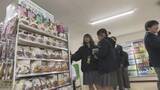 「高校内になぜファミマ？万引きリスク減＆親も安心、学校コンビニが「ウィンウィン」なワケ」の画像1