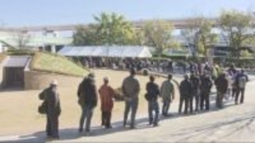 神戸・東遊園地で炊き出し　生活困窮者に食事振る舞い年越しを支える