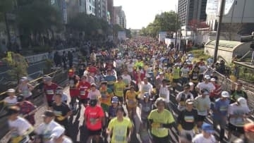 神戸マラソンダイジェスト　約2万人が快走