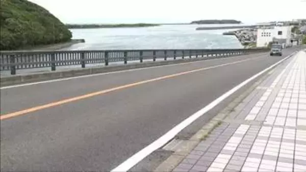 突風か 淡路島一周中自転車から男性が転倒し意識不明の重体