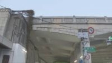 神戸・湊川トンネルで壁面化粧板が2枚落下　重さ1枚約80キロ　けが人なし