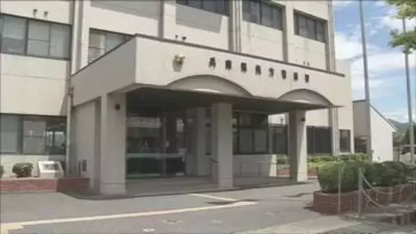 「数十回盗撮した」　香美町の小売店で女性を盗撮未遂　介護士の男を逮捕