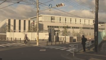 ＪＲ福知山線脱線事故の車両を保存する施設が大阪府吹田市に完成　遺族に案内開始