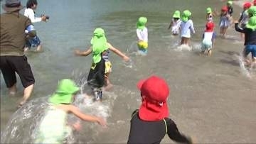兵庫県新温泉町の海水浴場で県内で最も早い海開き