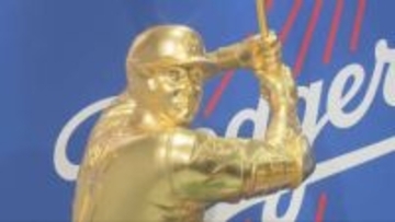 大谷翔平像も登場 大丸神戸店「大黄金展」　大迫傑選手には表彰状