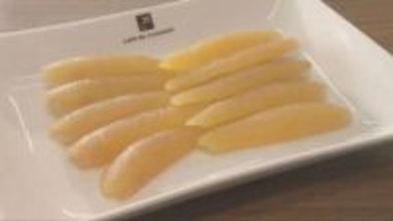 西宮の食品加工場 正月のおせち料理に欠かせない数の子のパック詰め作業が始まる