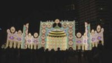 神戸ルミナリエ開幕　東遊園地で追悼の光
