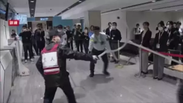 大阪国際空港で不審者を想定した合同訓練　警察と空港職員が連携し初動対応を確認