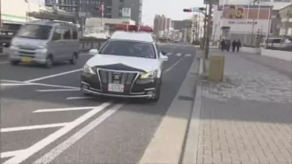 警察車両と衝突　原付バイクに乗っていた６０代女性が重傷　尼崎市