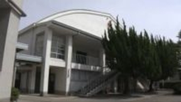 明石高校の中部講堂が国登録有形文化財登録に　記念式典