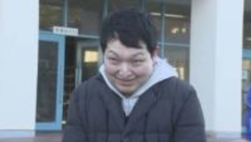 難病と闘う明石市の男性と高校生たちが難病研究を支援するための募金活動